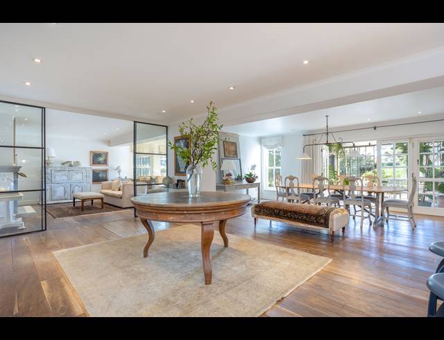 4 BEDROOM FREEHOLD TO LET IN CONSTANTIA